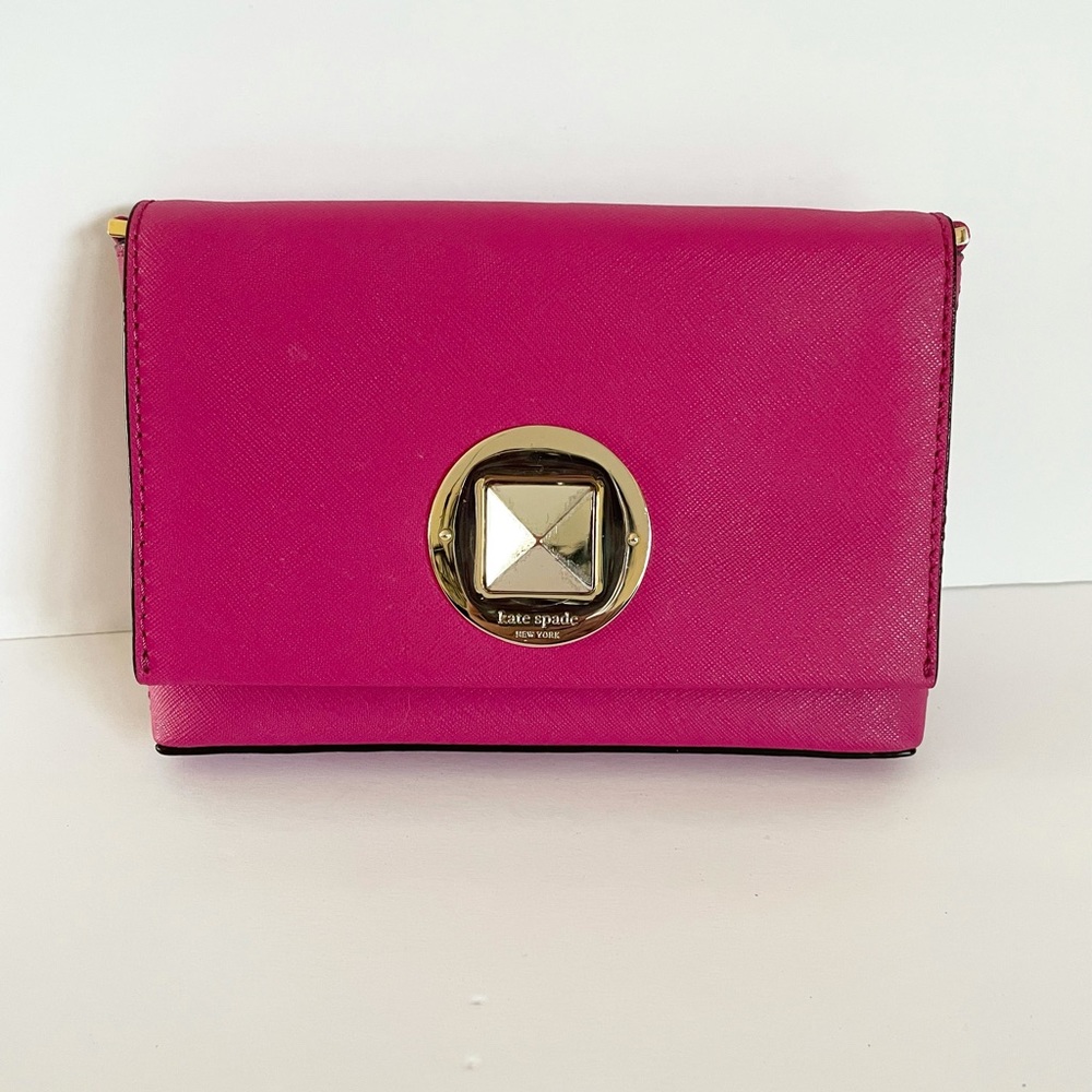 🌸 Kate Spade Hot Pink Crossbody purse with Gold Hardware 🌸 - Picture 6 of 9